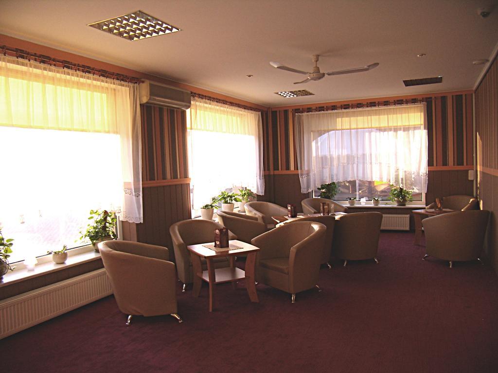 Hotel Twins Warsaw Exterior photo